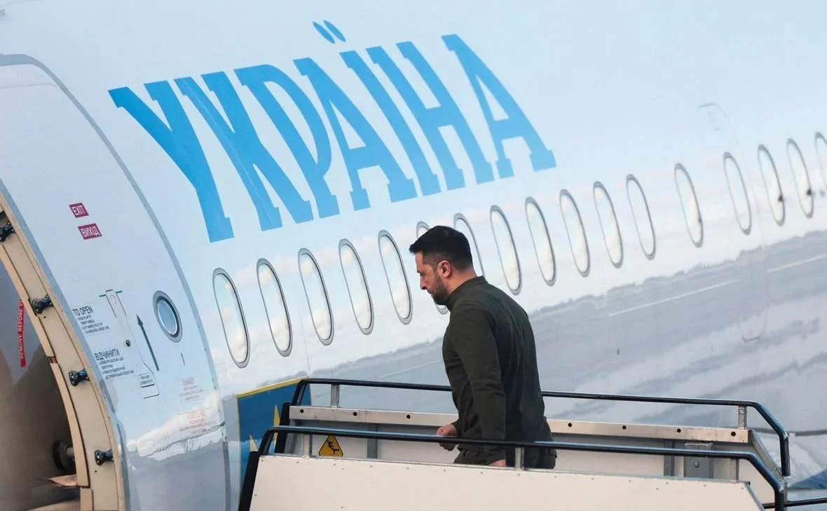 Самолет Зеленского едва не сбит дроном в Молдове: детали инцидента
