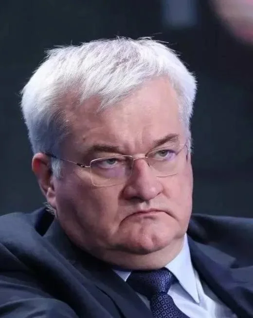 Обложка материала: Сибига: мосты жизненно важны, Россия била по двум киевским мостам шесть раз