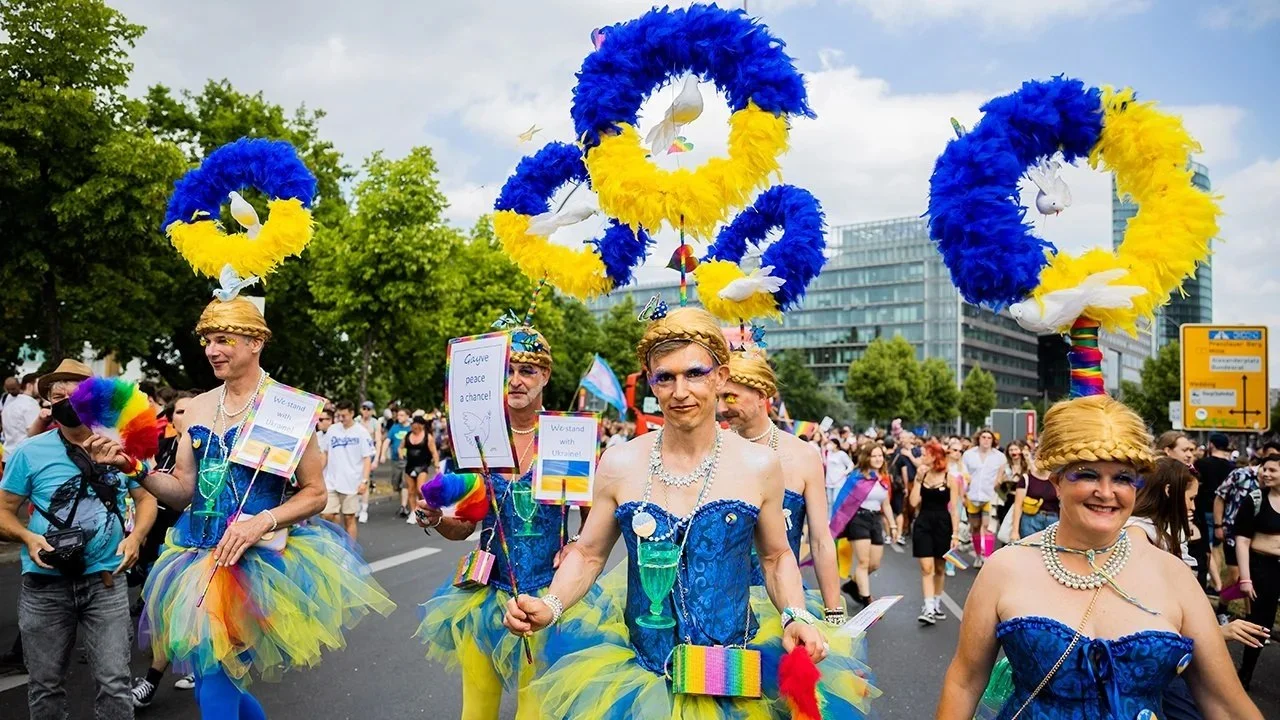 Украина вводит штрафы за дискриминацию ЛГБТ: новые меры защиты уязвимых групп